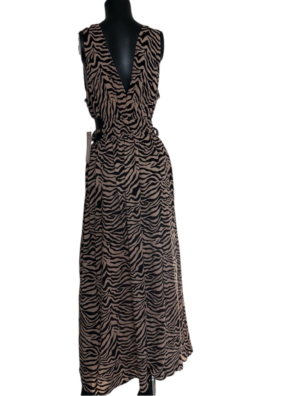 Sleeveless Zebra-Print Maxi Dress in Beige and Black - Picture 2 of 16
